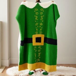 Pottery Barn NWT Festive Green Elf Blanket still in plastic 50x60